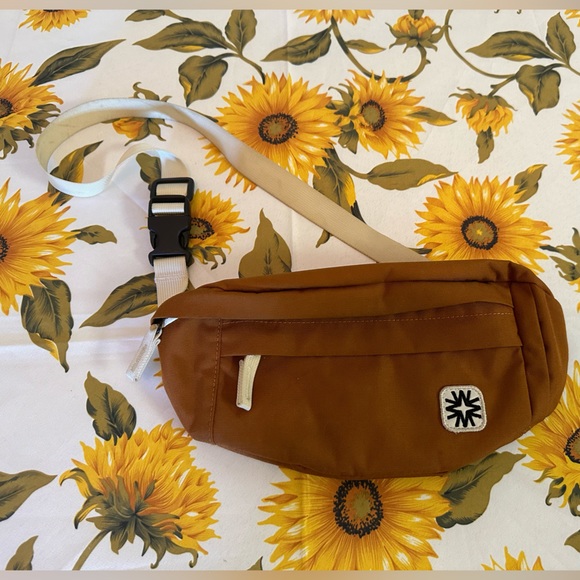 WALKER GOODS LOUIE SLING RUST - SOLD OUT - Picture 1 of 7